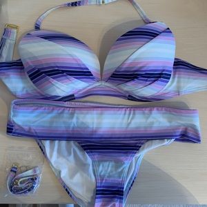 Victoria’s secret bathing suit size 34D/M